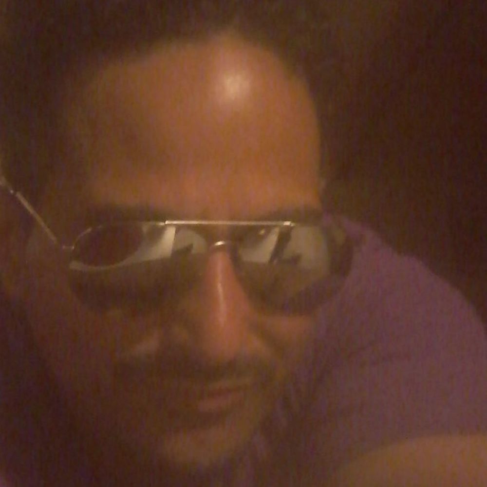 Meet your Posher, Elliot